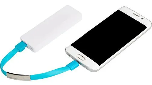 braccialetto-ricarica-personalizzato-smartphone